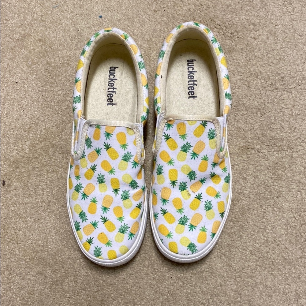 Bucket Feet Pineapple Sneakers with Elastic Slip-On Design